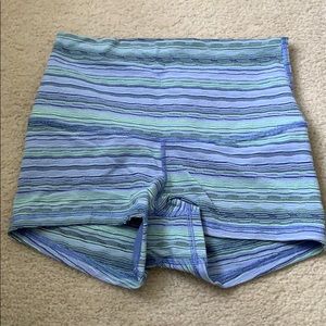 Lululemon size 6 shorts